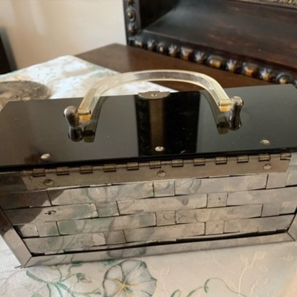 1950’s Metal and Lucite Purse - Picture 5 of 8